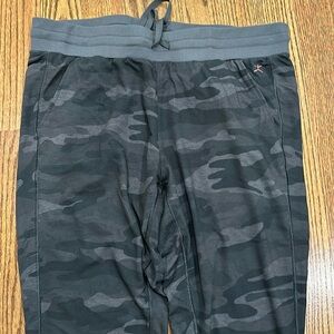 Danskin camo workout pants